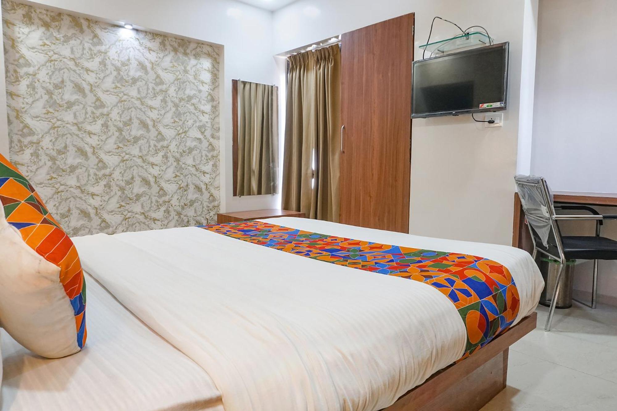 Fabhotel Emersion Residency - High Street Near Laxman Nagar, Baner Пуне Екстер'єр фото