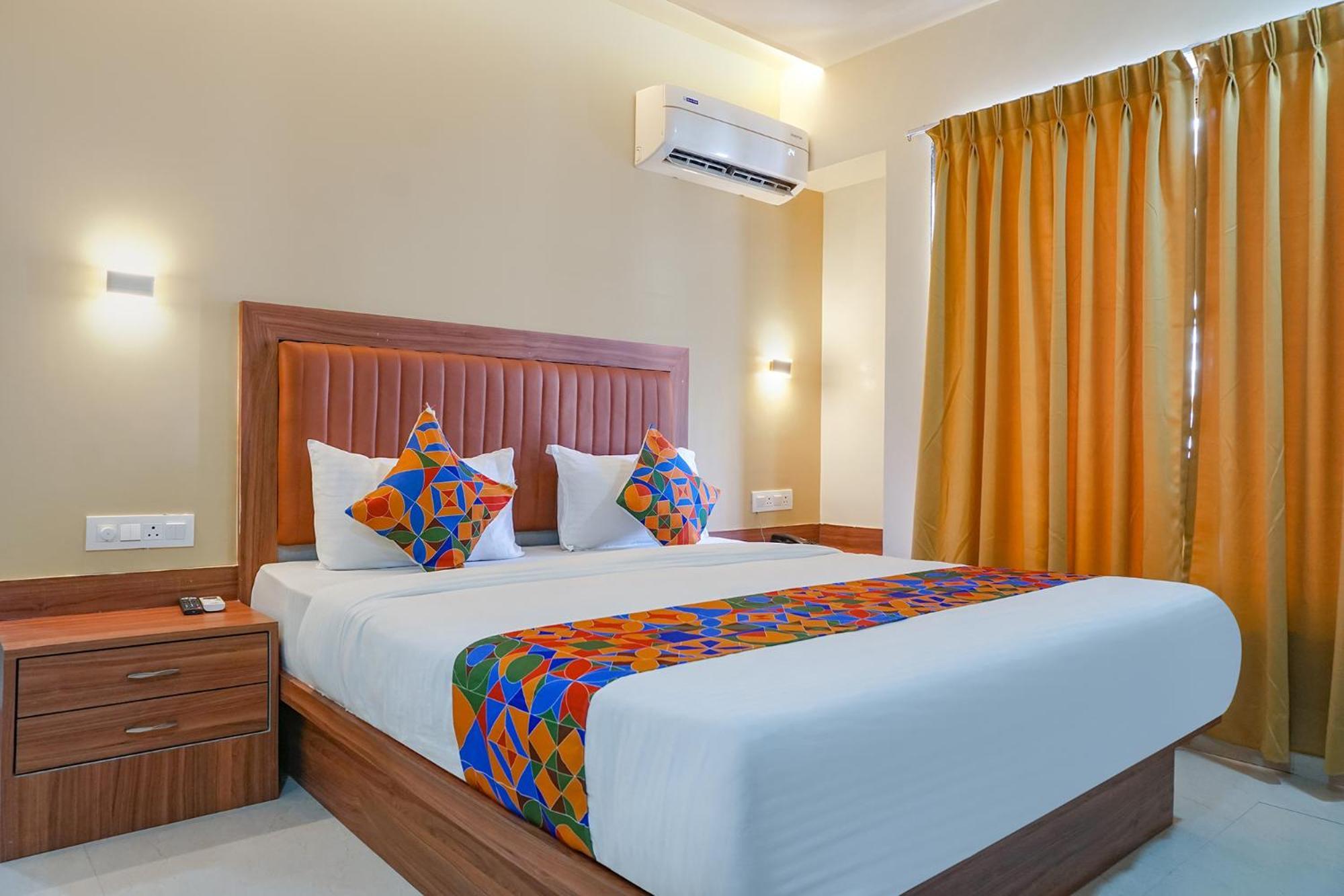 Fabhotel Emersion Residency - High Street Near Laxman Nagar, Baner Пуне Екстер'єр фото