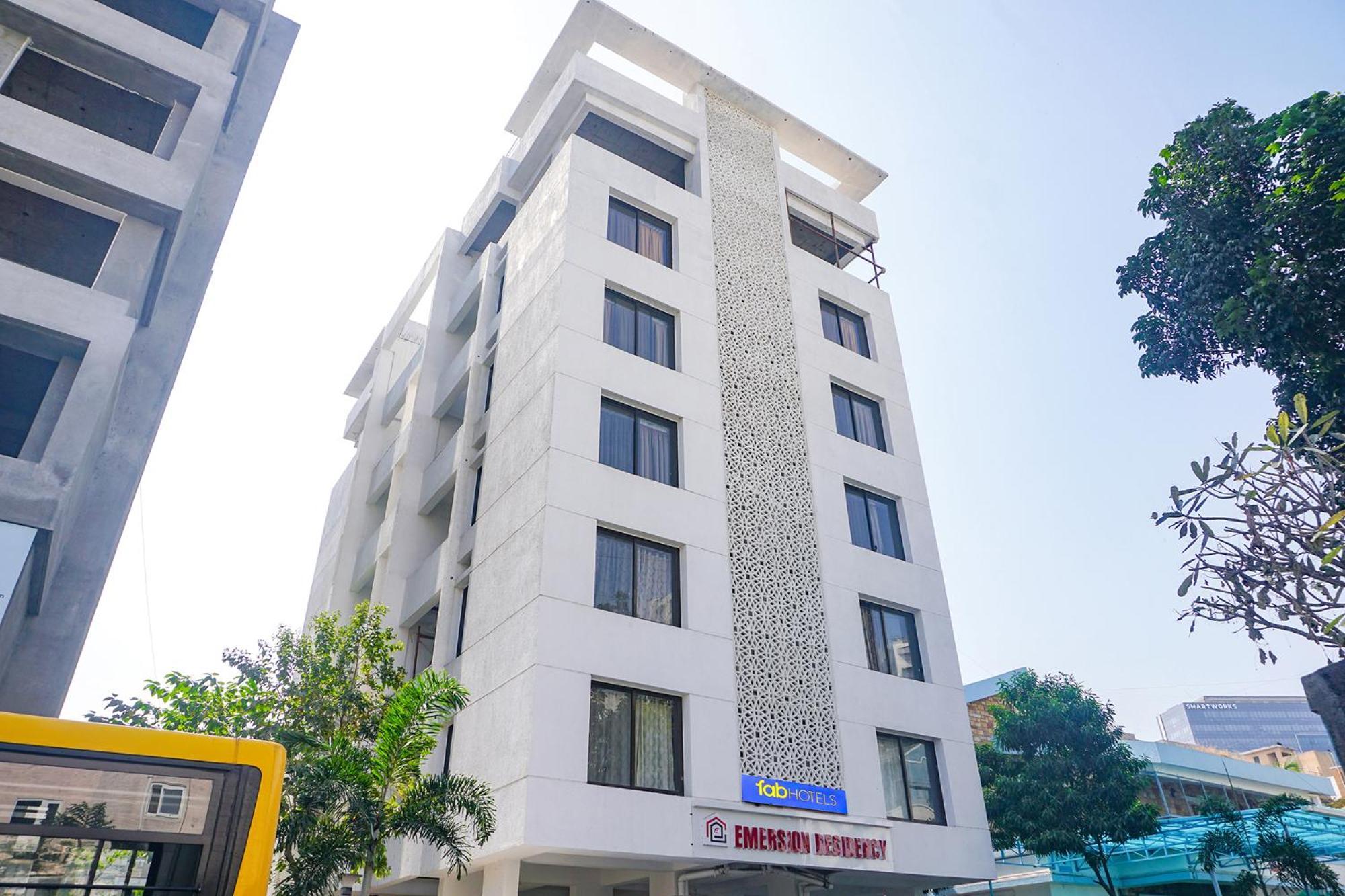 Fabhotel Emersion Residency - High Street Near Laxman Nagar, Baner Пуне Екстер'єр фото