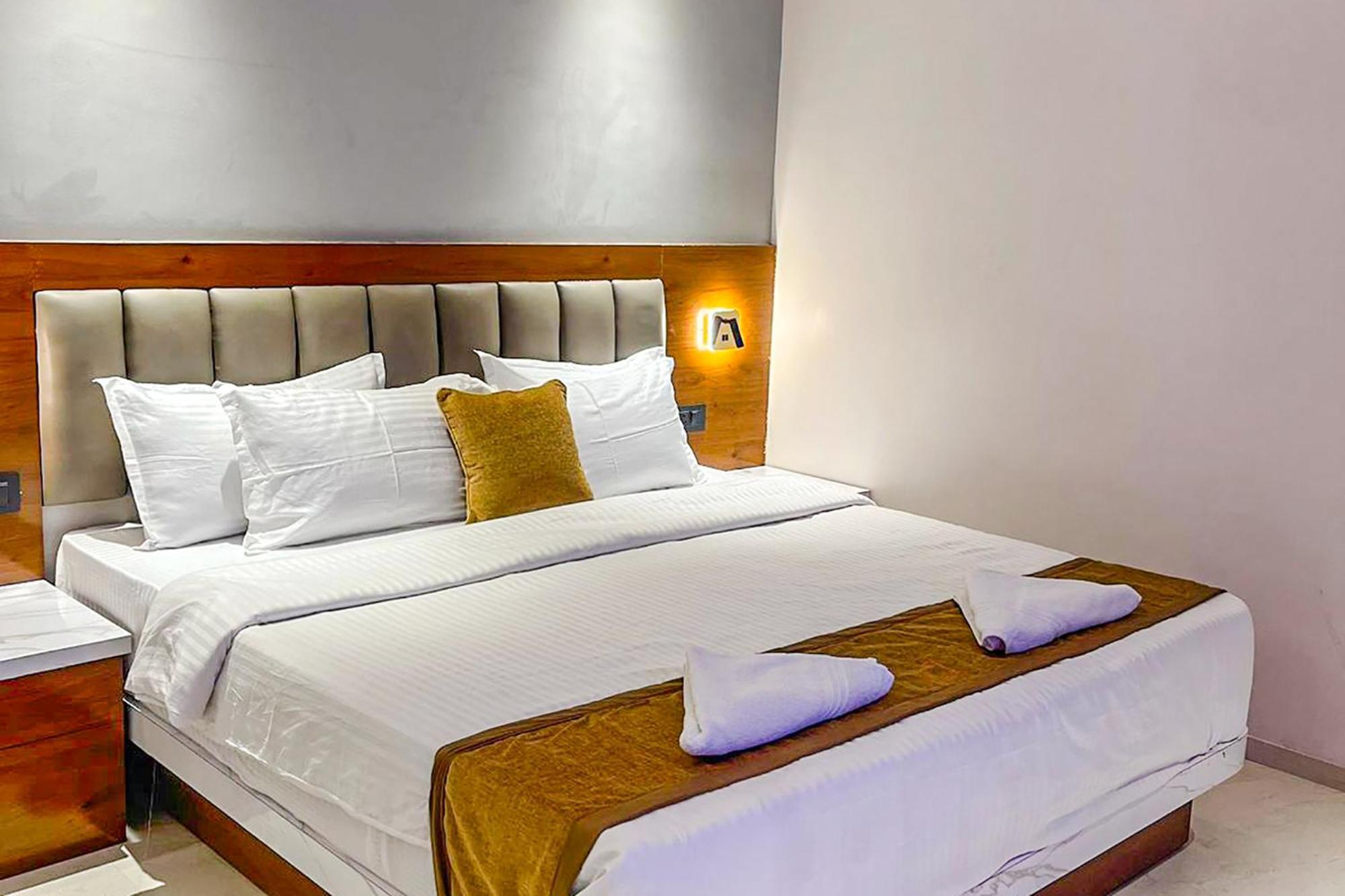 Fabhotel Emersion Residency - High Street Near Laxman Nagar, Baner Пуне Екстер'єр фото