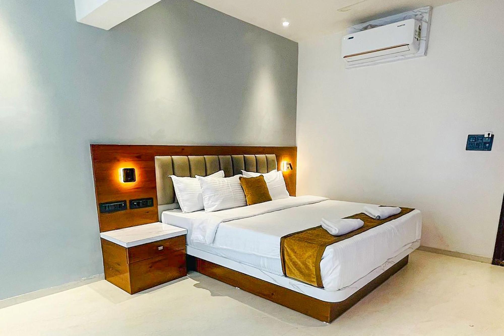 Fabhotel Emersion Residency - High Street Near Laxman Nagar, Baner Пуне Екстер'єр фото